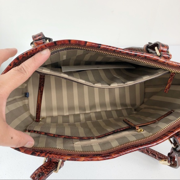 New Brahmin Genuine Leather shoulder bag m… - Picture 6 of 8